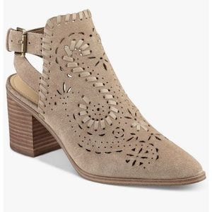 Ivanka Trump Womens Dora 3” Block Heel Ankle Boots Booties Size 8